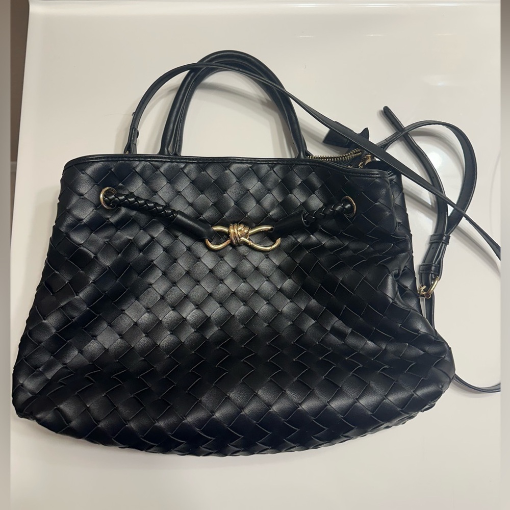 Amazon Handbag - Picture 2 of 5